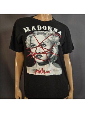 Madonna Rebel Heart 2015 Tour T Shirt Size M Black Short Sleeve Canada